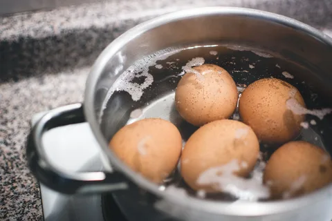 인스턴트 팟에 계란을 삶는 방법?