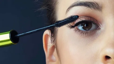 What is Mascara Made Of?