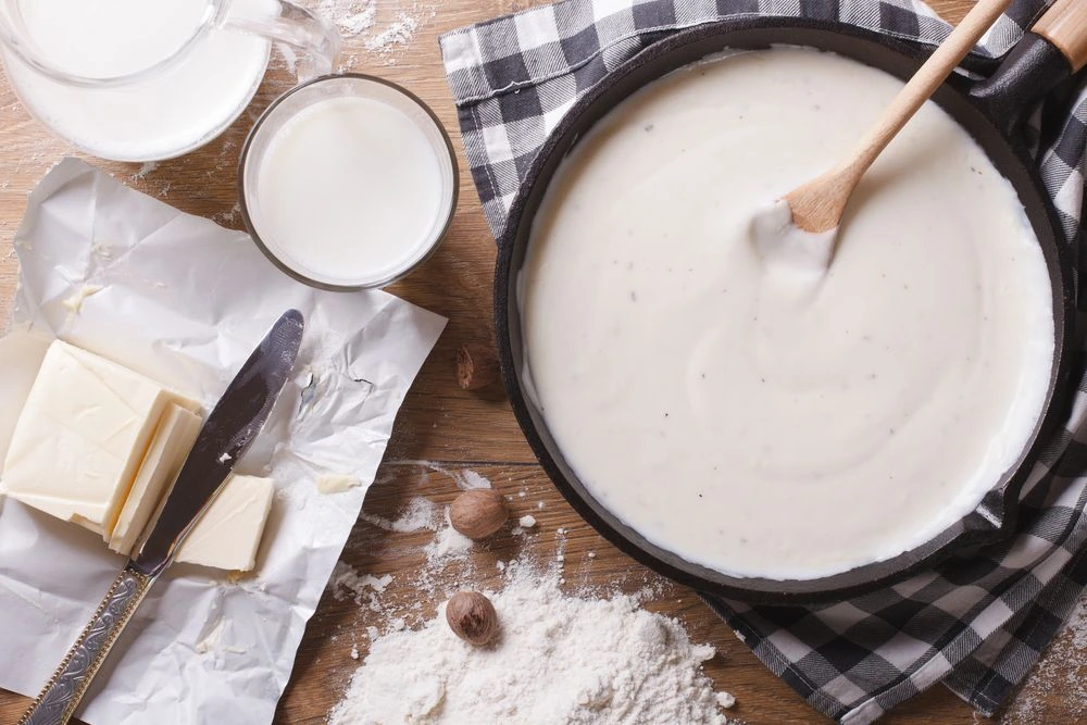 Kas ir baltais amerikāņu siers un kā pagatavot mērci?
