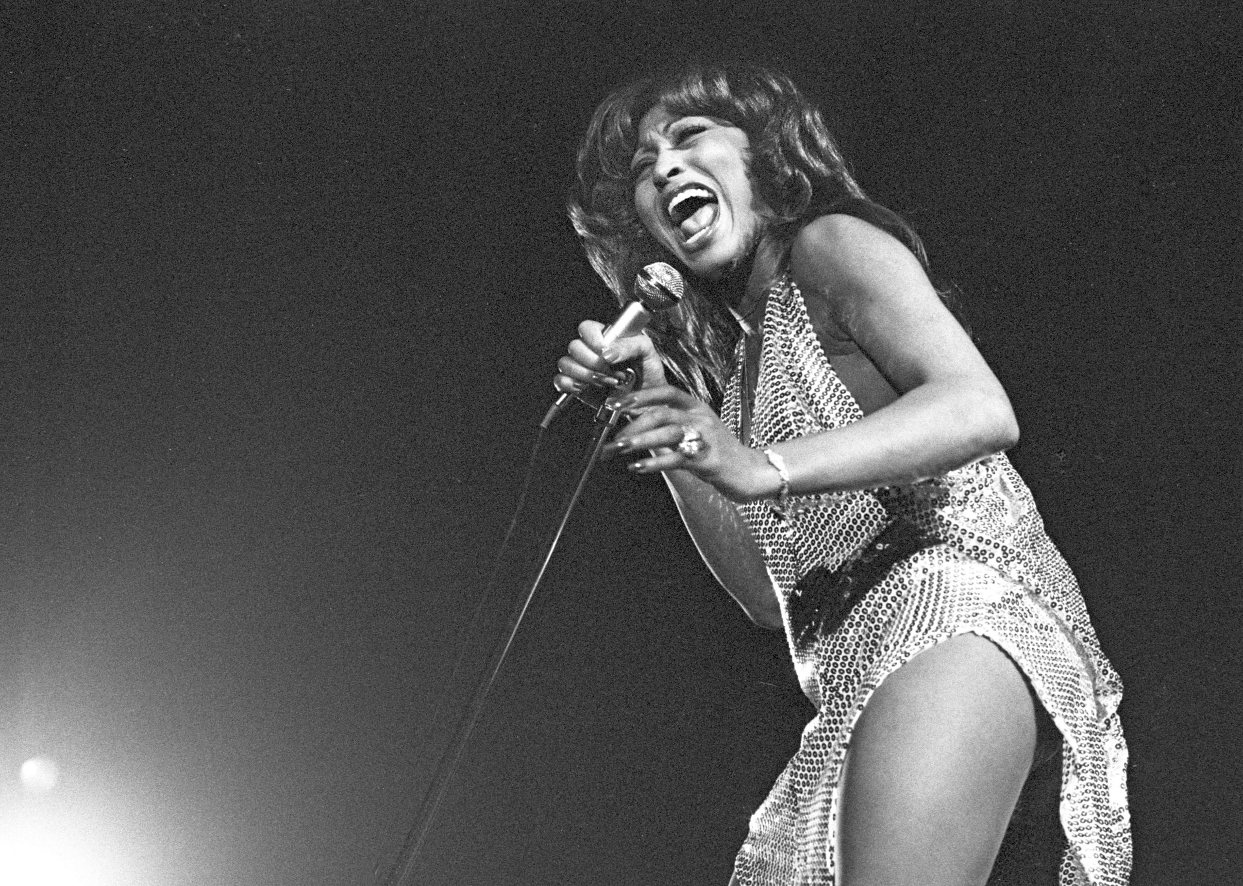 İkonik Rock and Soul Şarkıcısı Tina Turner 83 Yaşında Hayatını Kaybetti