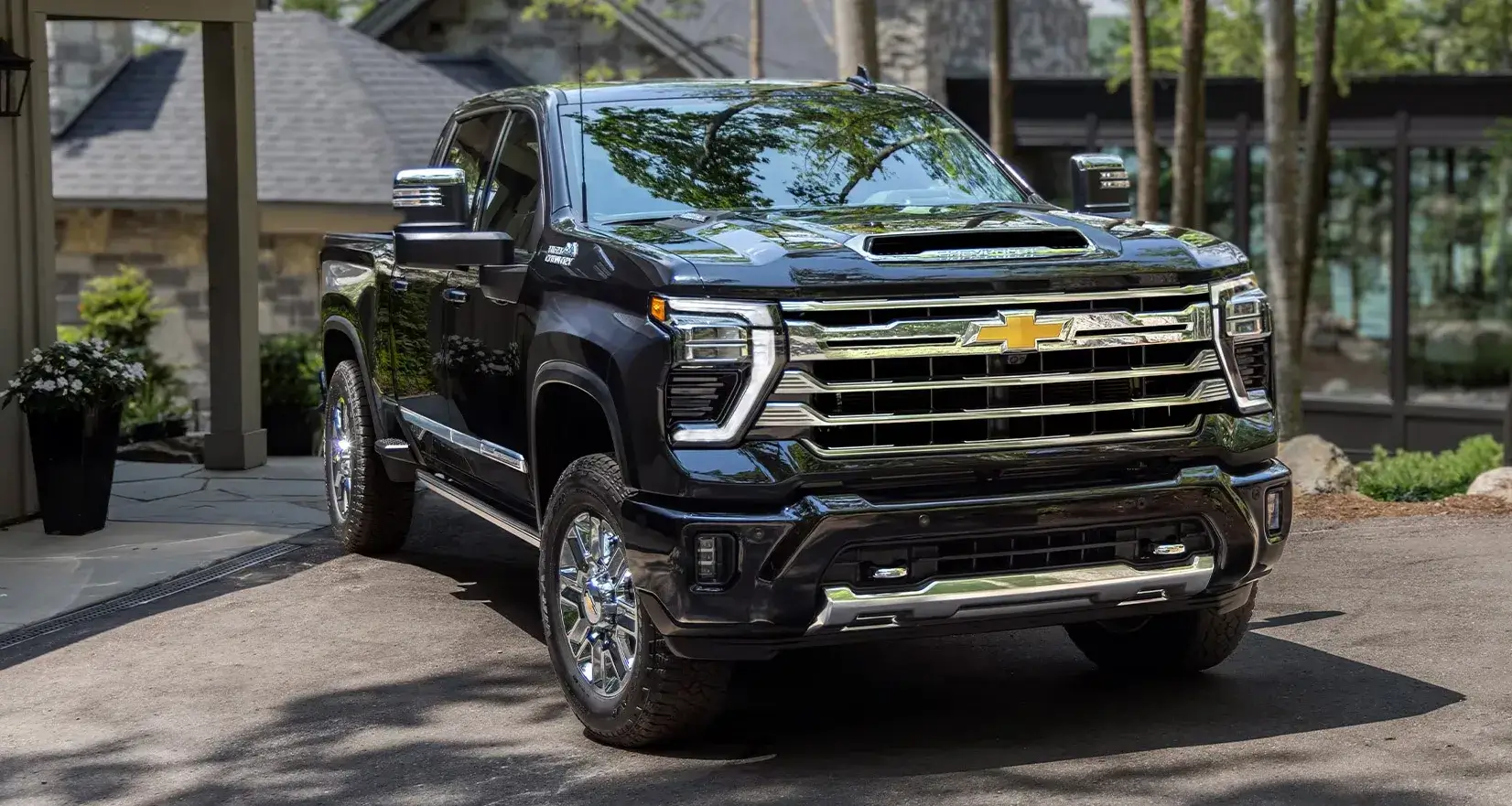 General Motors to Invest Over $1 Billion in Next-Generation Heavy-Duty Pickups
