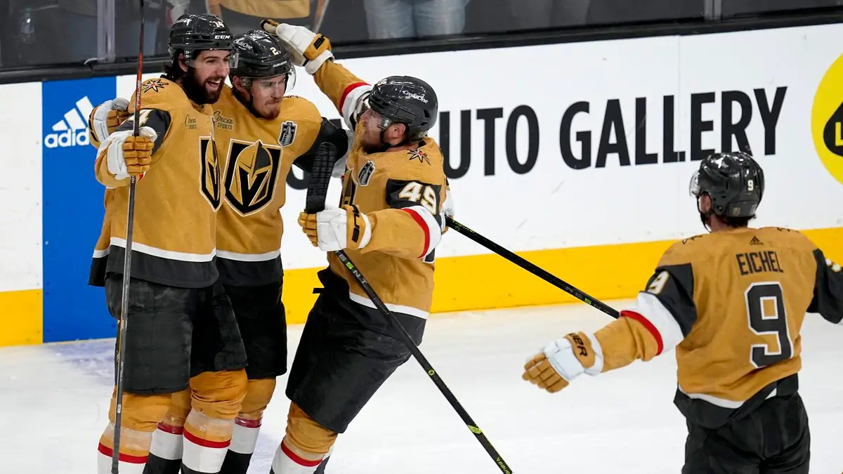Vegas Golden Knights Stage 컴백, Florida Panthers와의 Stanley Cup 결승전 1차전 승리