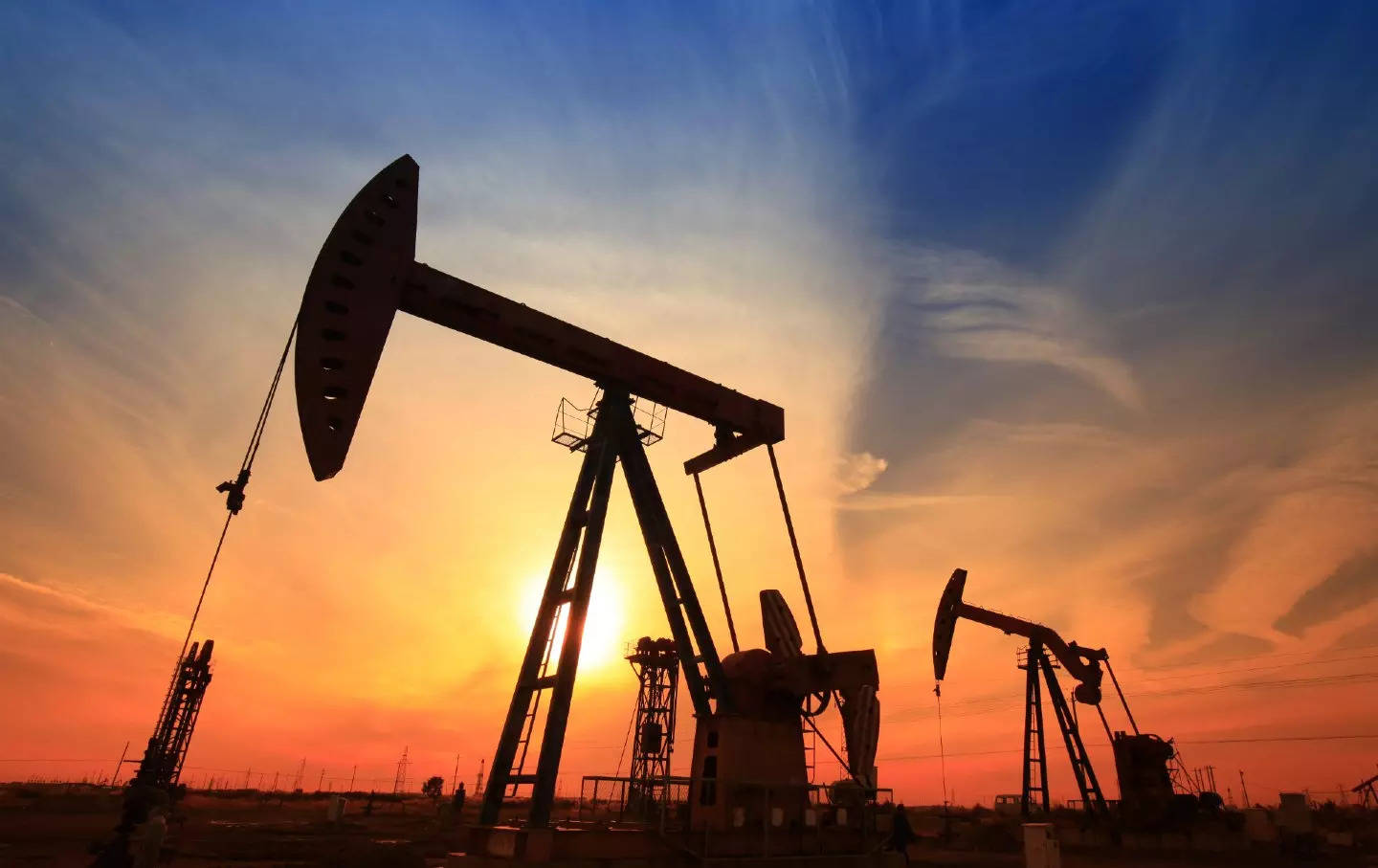 Erwartung von Zinserhöhungen: Ölpreise fallen