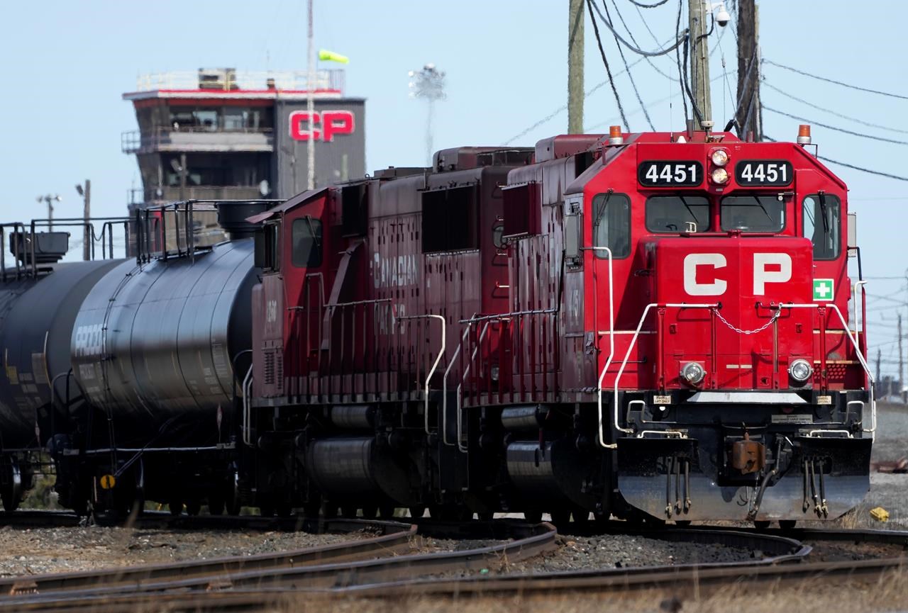 Understanding the Canada-US Rail Freight Drop Post-Port Strikes