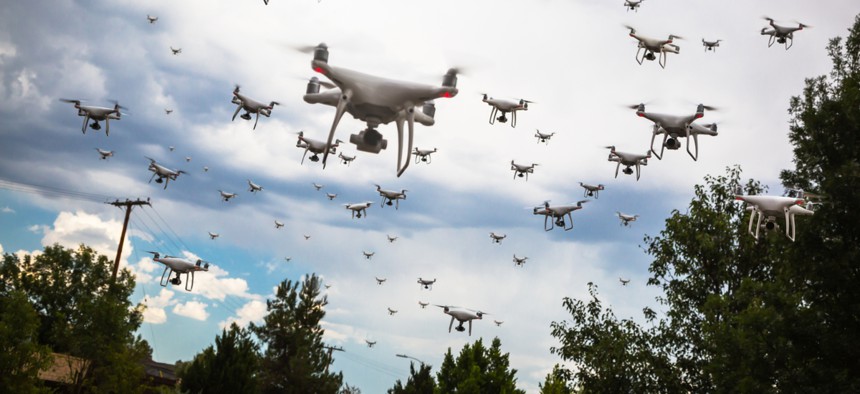 กิจกรรมอุตสาหกรรมโดรน: ค้นพบการเขียนโปรแกรม Drone Swarm และอีกมากมาย!