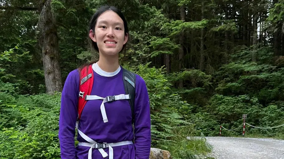 เรื่องราวการเอาชีวิตรอดของ Esther Wang: การทดสอบสองวันของวัยรุ่นในถิ่นทุรกันดาร