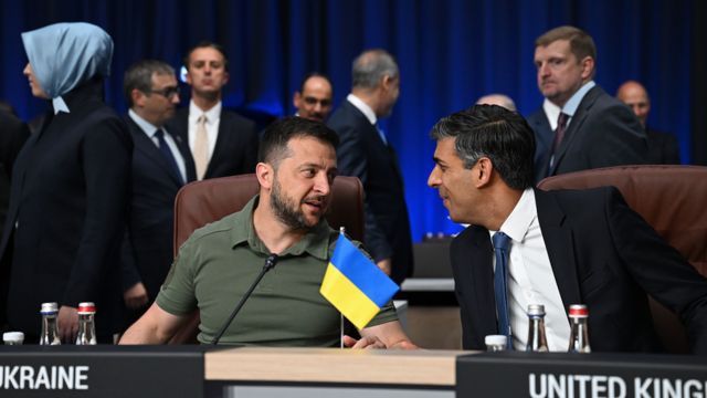 Одговорот на НАТО на Украина: Дипломатска проверка на реалноста