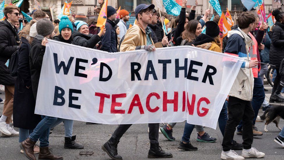 England’s Schools Face Closure: Teachers Strike in England Continues