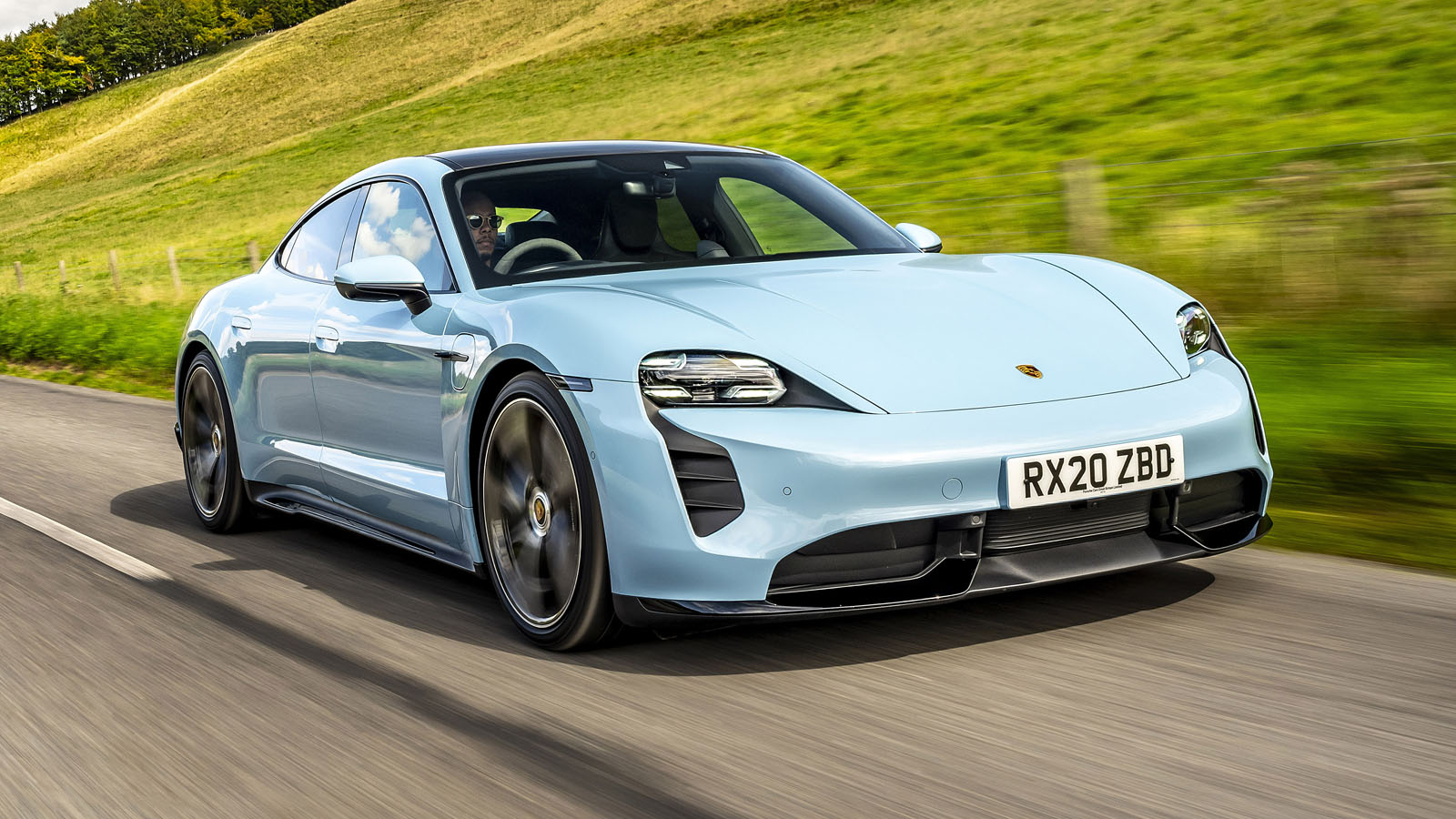 Бъдещето на производителността: Porsche Taycan EV