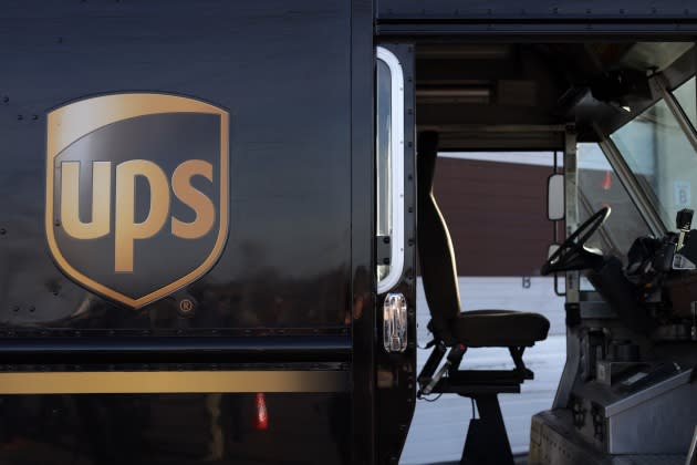 UPS darbinieku mītiņš: sarunu strupceļā draud potenciāls streiks