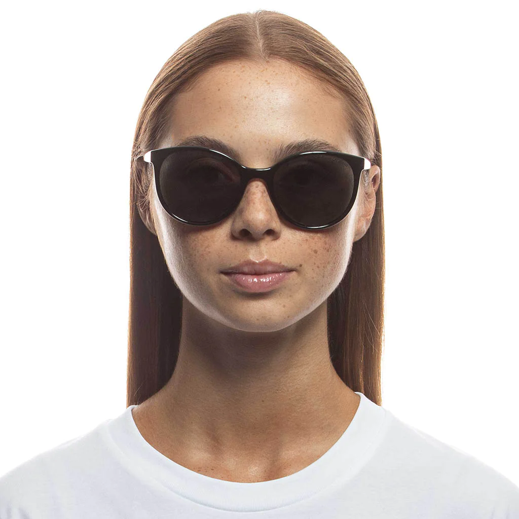 Most Beautiful Women Sunglasses Models