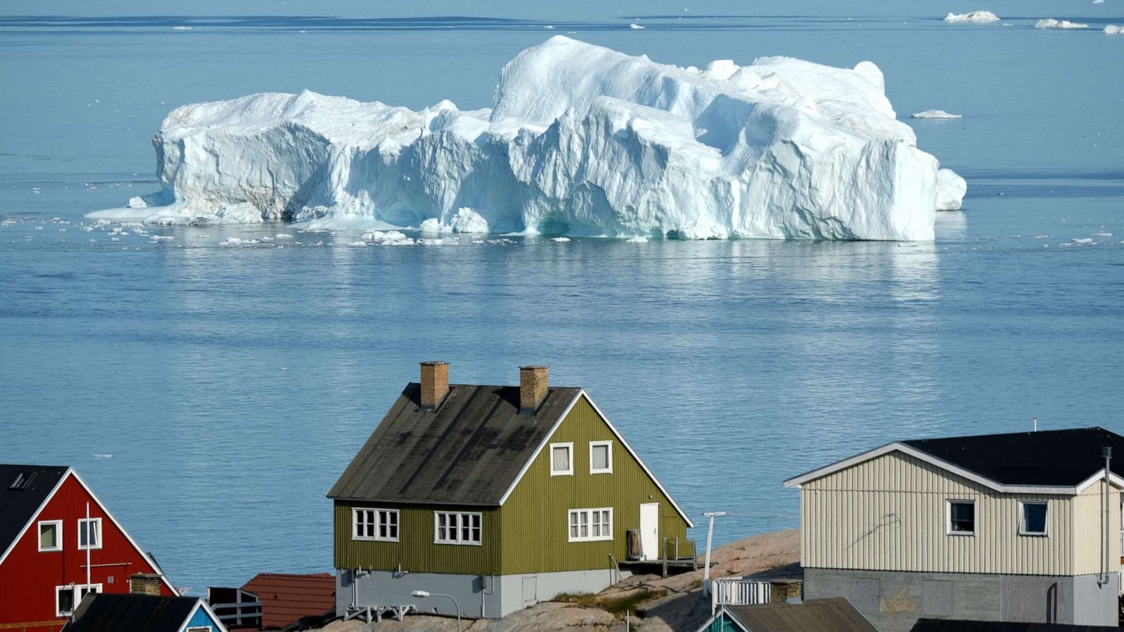 Sự sụp đổ của khối băng ở Greenland: Điểm bùng phát khi mực nước biển dâng cao