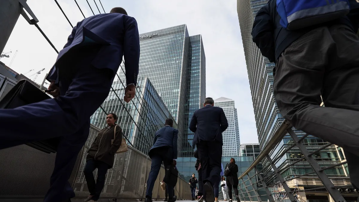 UK Bankers Bonus Cap Removal: A Boost for Londons Financial Scene?
