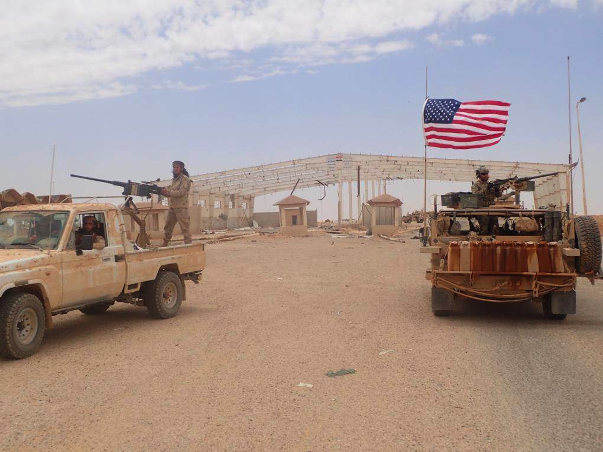 シリアの米軍基地無人機攻撃で地域不安が激化