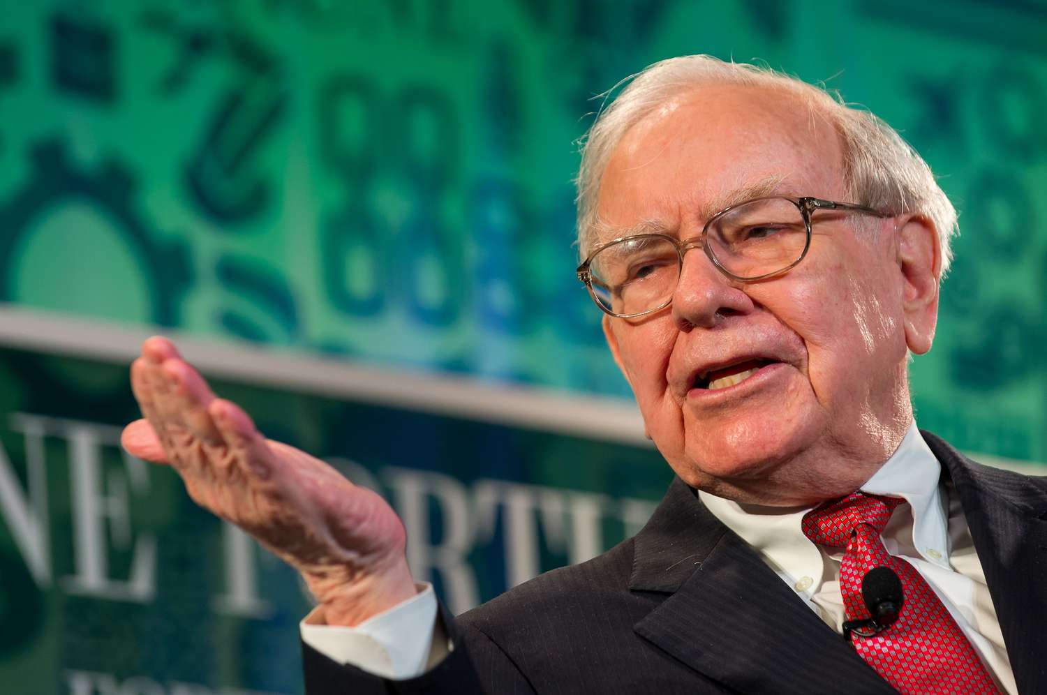 Berkshire Hathaway Q3 Earnings: Surging Profits Amid Record Cash Pile