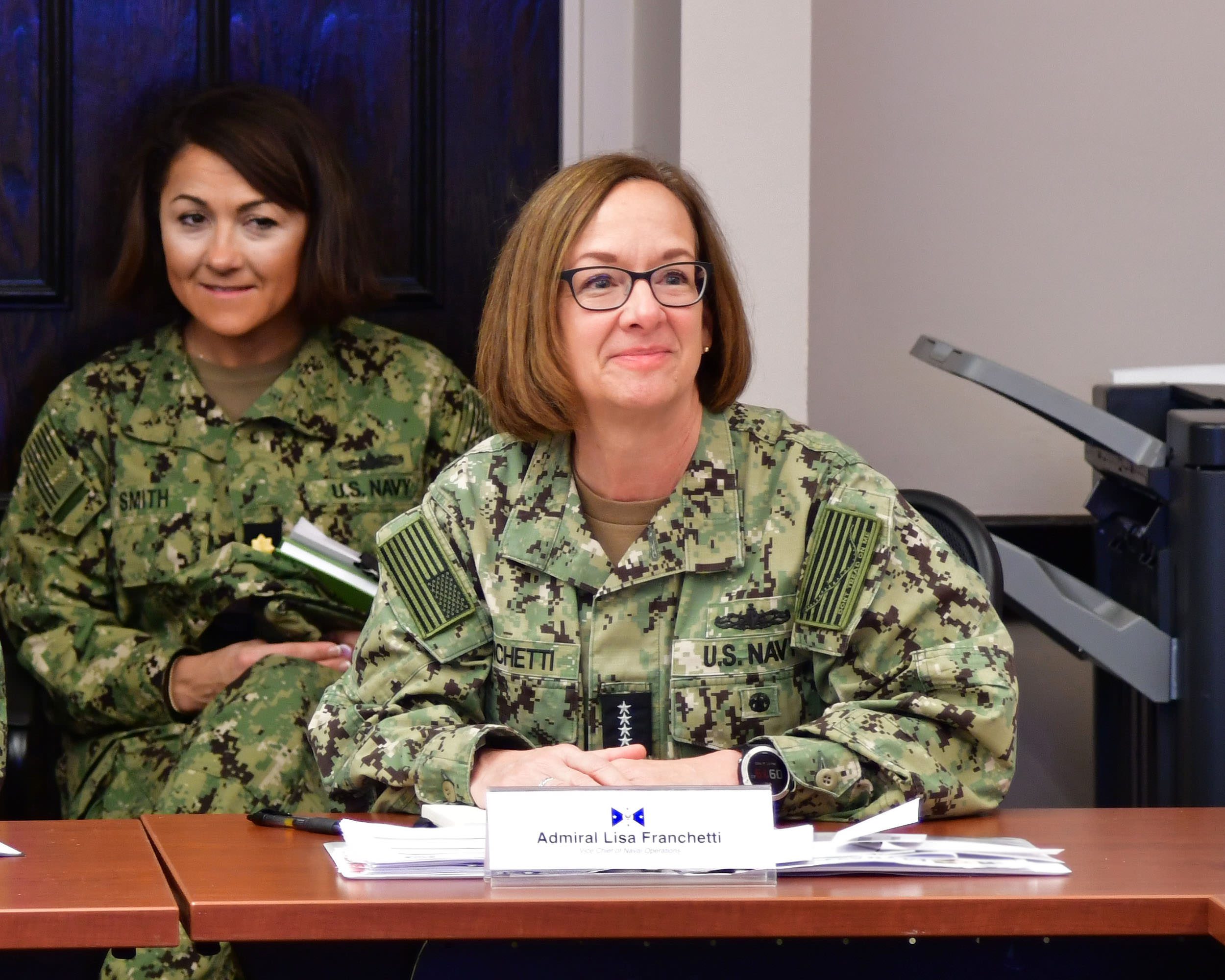 Lisa Franchetti: un salto histórico para el liderazgo de la Marina de los EE. UU.