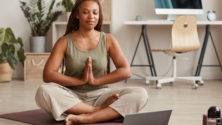 Hvordan kan yoga påvirke din mentale sundhed
