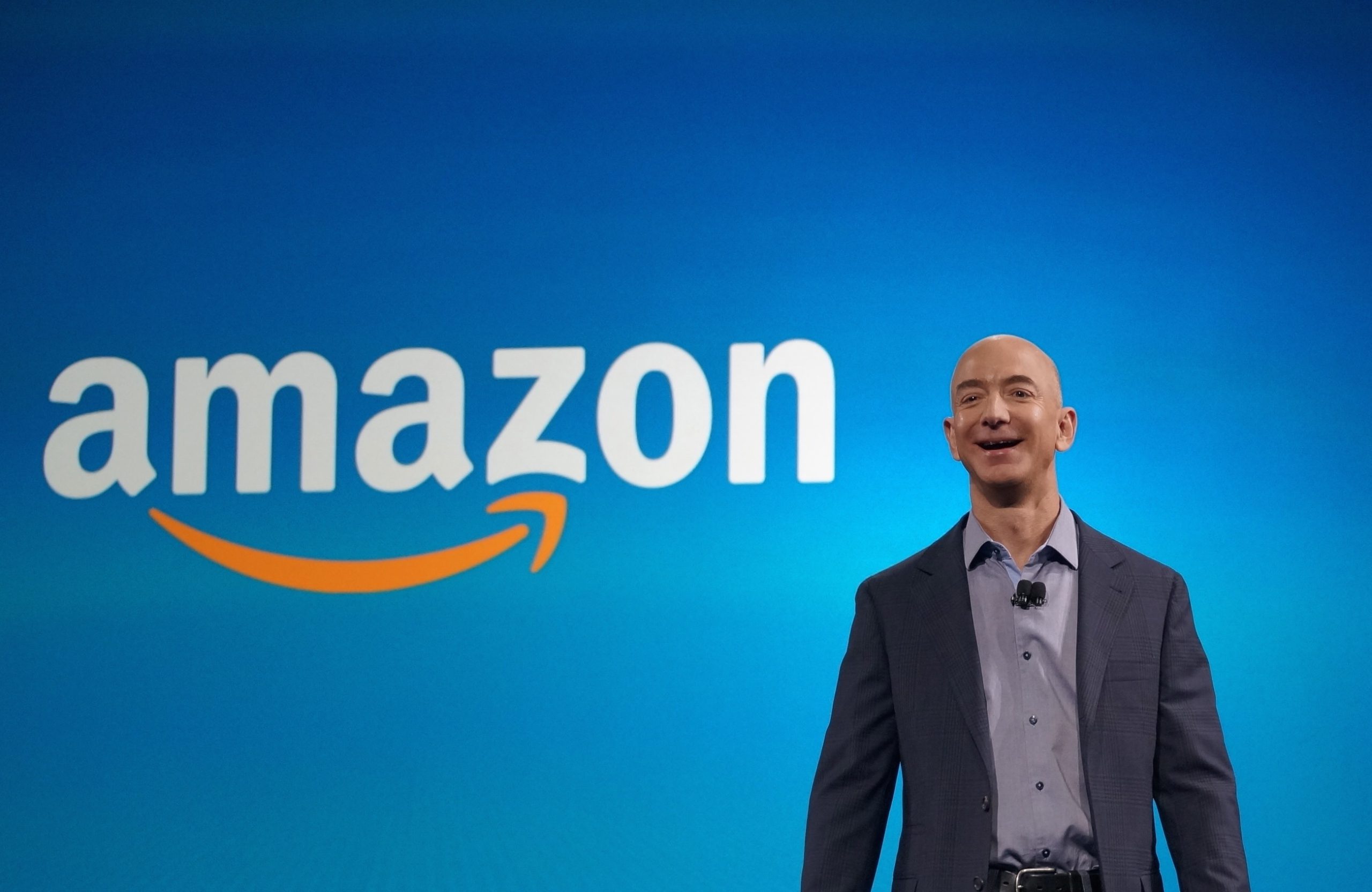 Jeff Bezos는 Amazon 주식 판매로 큰 돈을 벌었습니다.