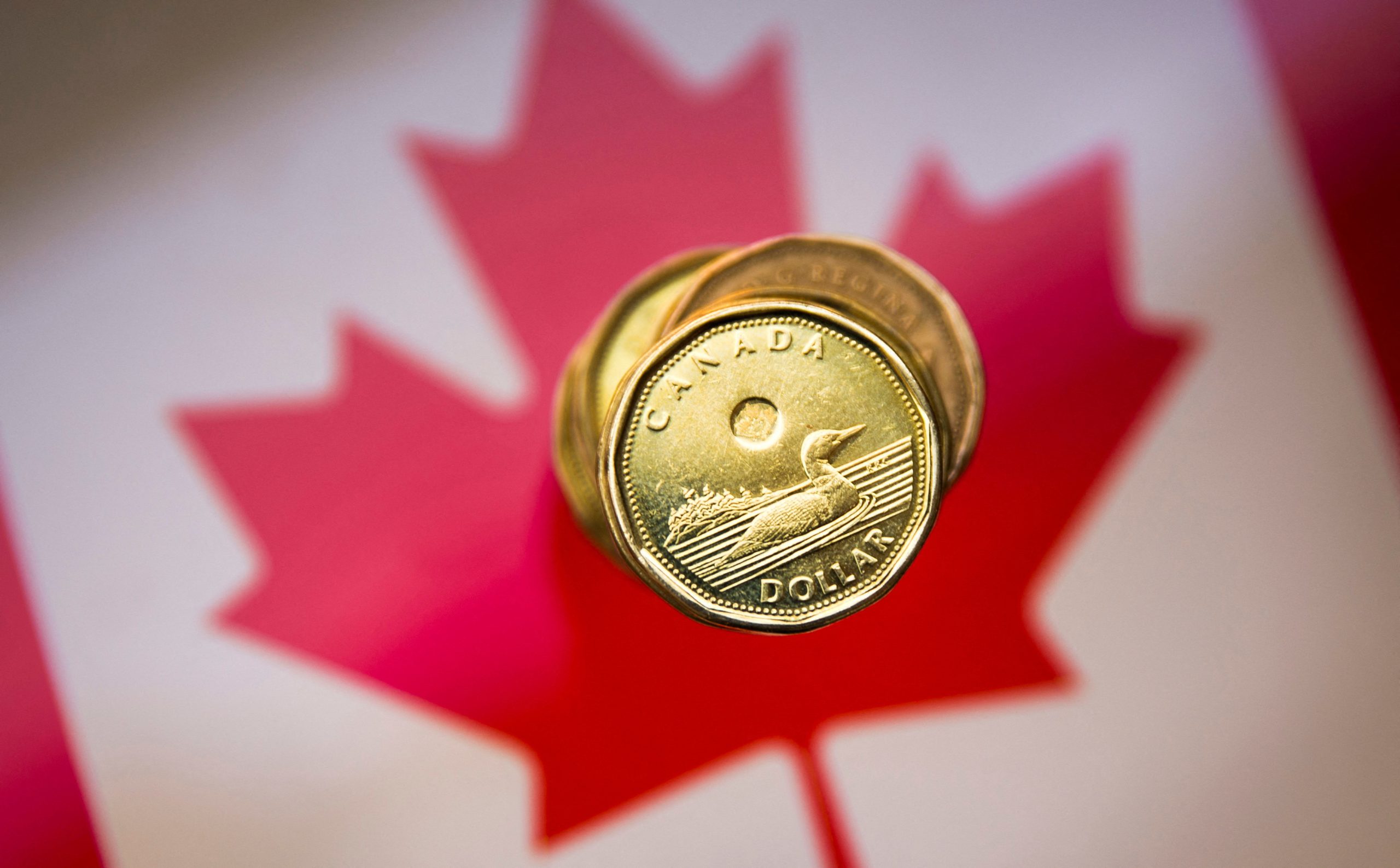 Le dollar canadien prend un coup alors que l’inflation américaine reste élevée