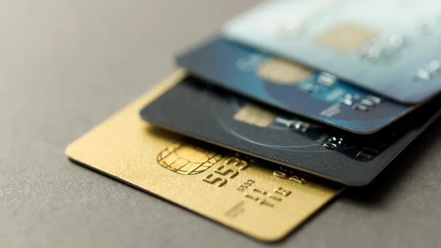 Ako zvýšenie úrokových sadzieb kreditných kariet stojí Američanov viac