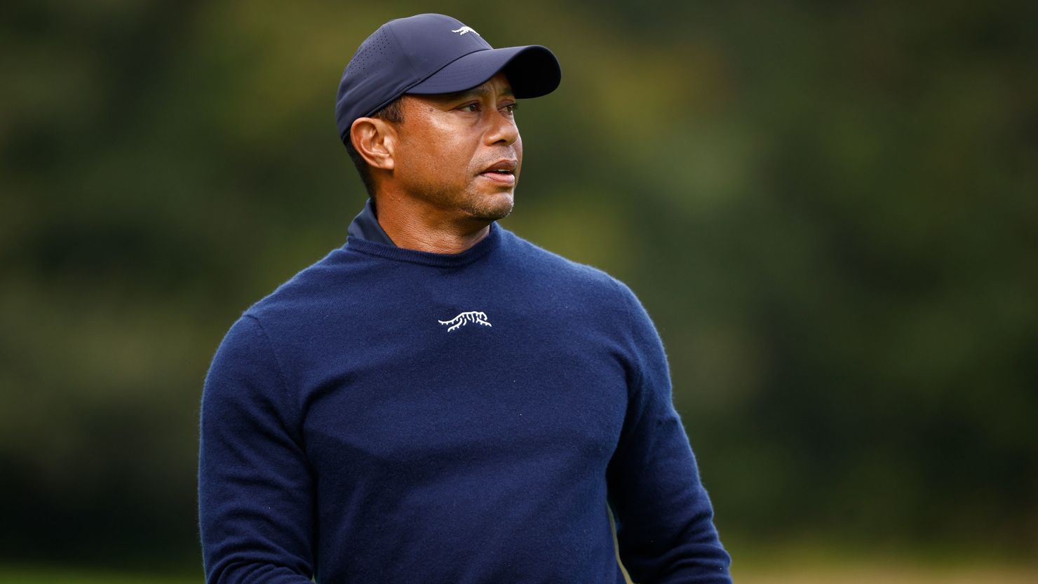 Tiger Woods hættir snemma í Genesis Invitational vegna veikinda
