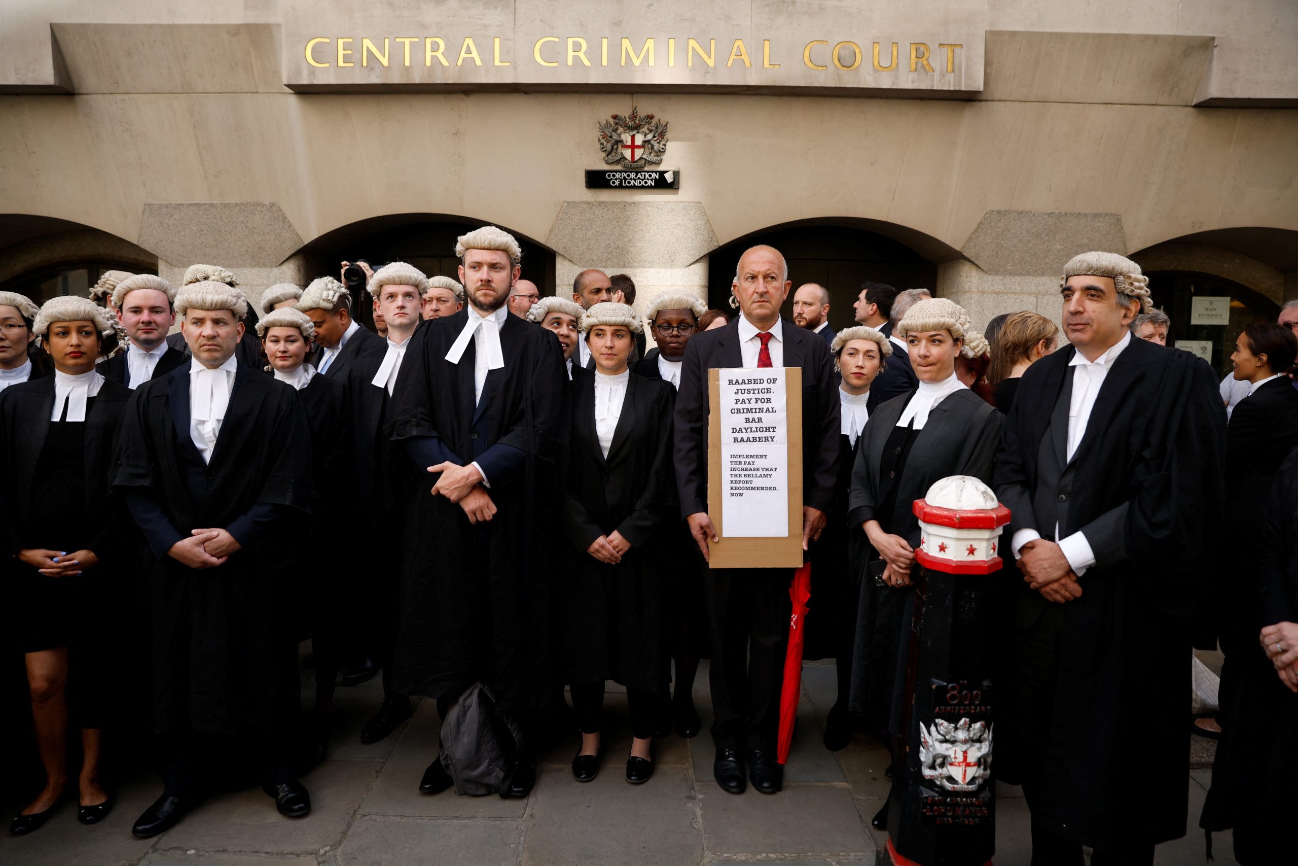 Санкції Великобританії продовжують перевірятися в британських судах