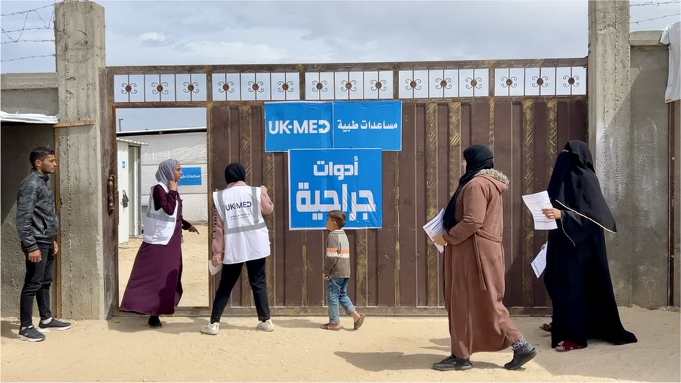 'n Helpende Hand van oorkant die see: Die opening van Gaza se eerste Britse veldhospitaal