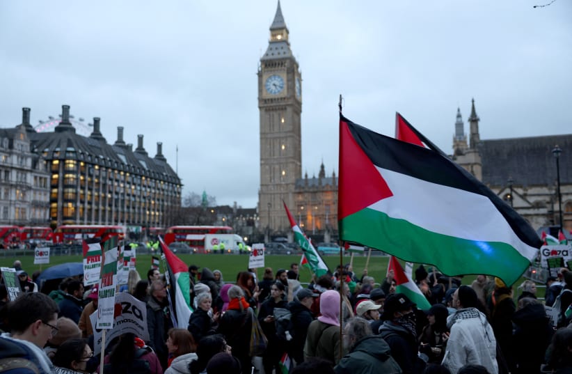 Storbritannien beviljar asyl till arabisk israel med hänvisning till "välgrundad rädsla" för israelisk apartheid