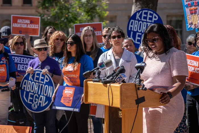 Gjykata e Lartë e Arizonës miraton ndalimin pothuajse total të abortit