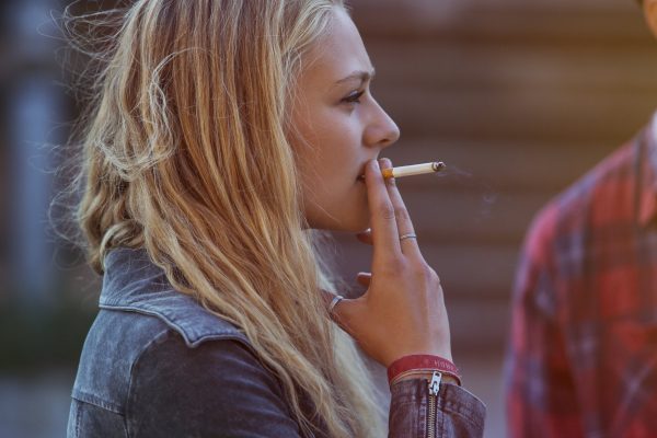 Предстоящий запрет на курение в Великобритании запретит употребление табака в помещении