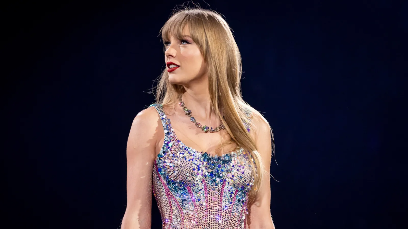 Taylor Swift-in yaxınlaşan 11-ci studiya albomu "İşgəncəli Şairlər Departamenti"nin sirlərinin dekodlanması